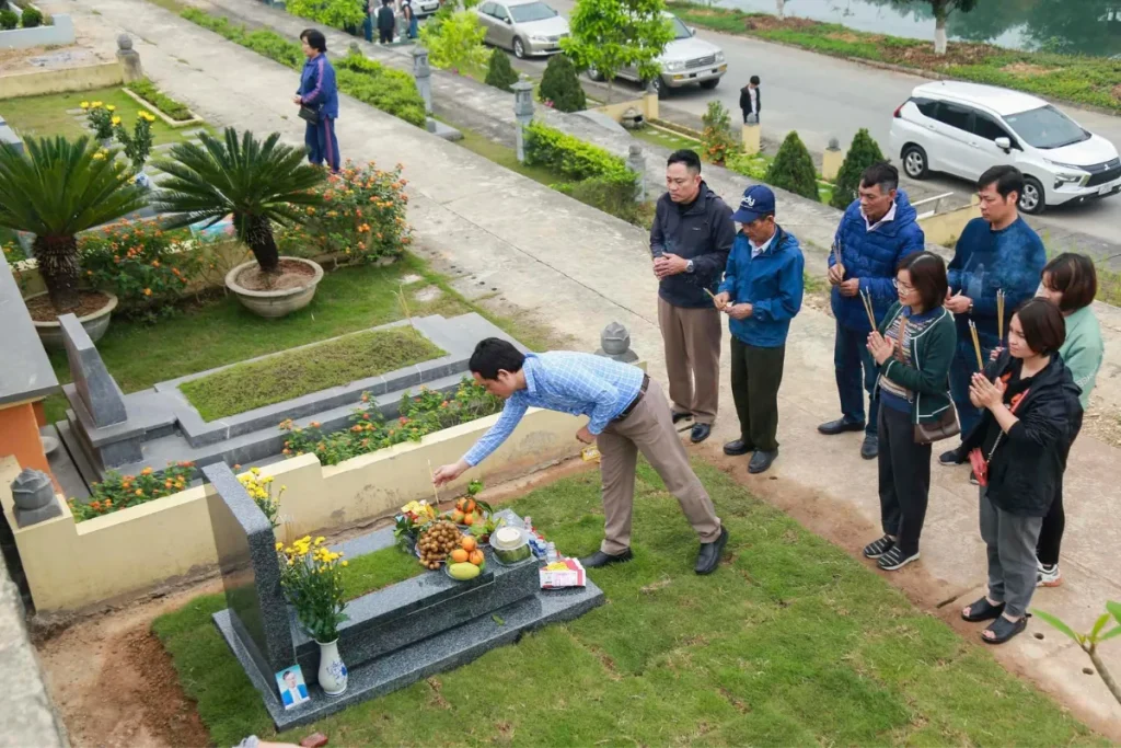 Tiết Thanh Minh Cầu Nối Âm Dương, Gửi Gắm Tình Thân