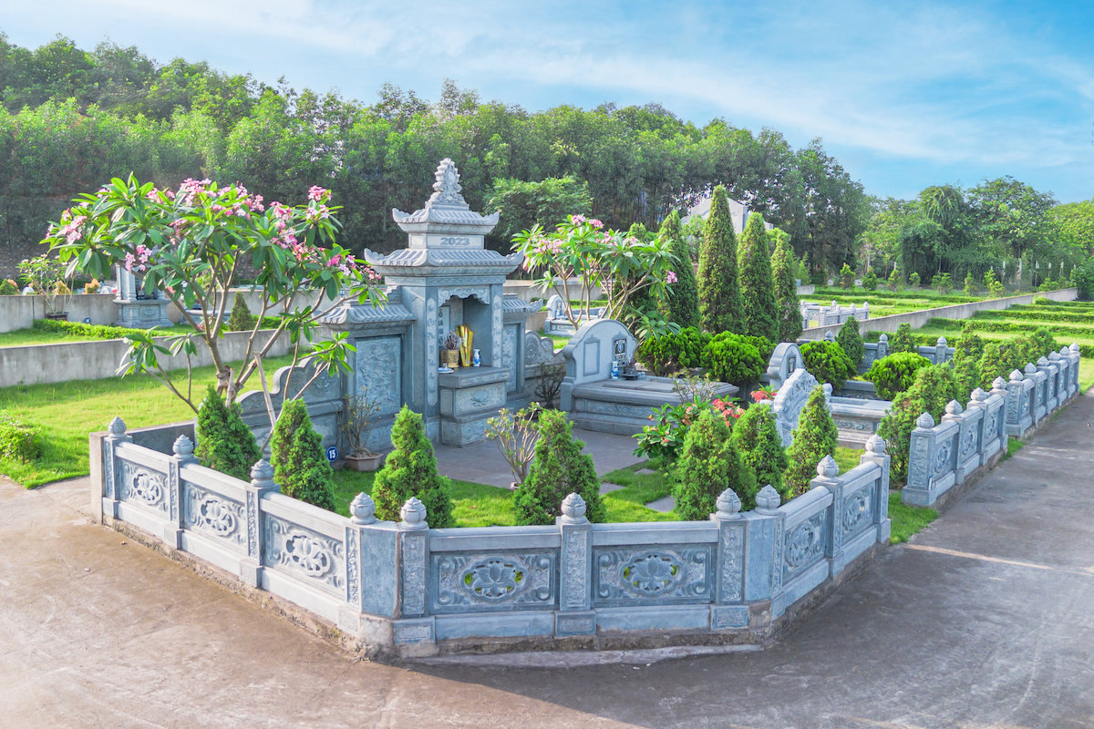 khuon-vien-gia-toc-tai-thien-binh-an-duoc-thiet-ke-phoi-canh-theo-tung-gia-toc
